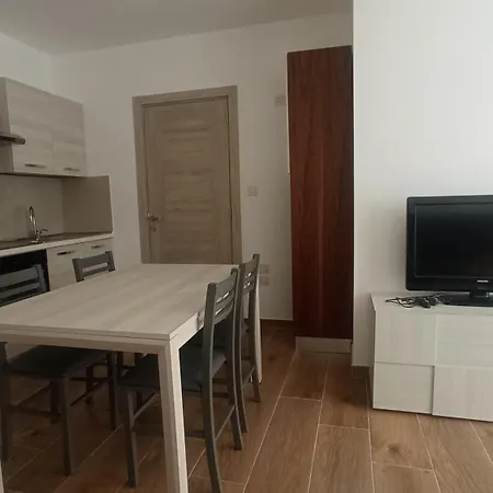 Brand New - 1008 דירה