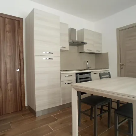 Brand New - 1008 Apartamento