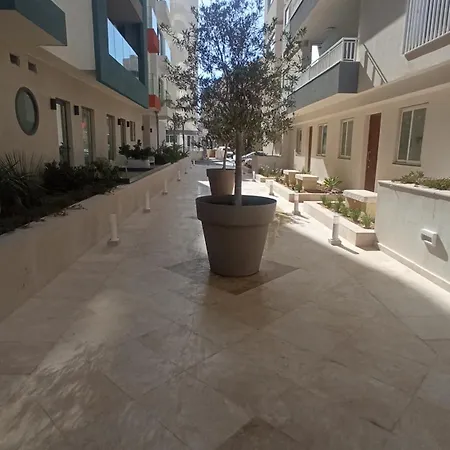 Brand New - 1008 Apartamento