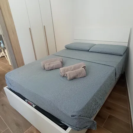 Apartamento Brand New - 1008