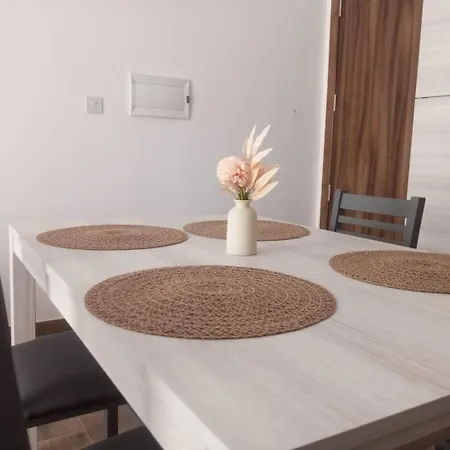 Apartamento Brand New - 1008